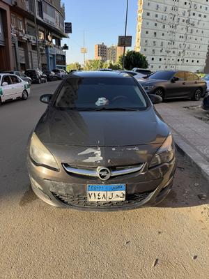 اوبل أسترا 2014