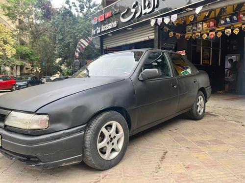 اوبل فيكترا 1994
