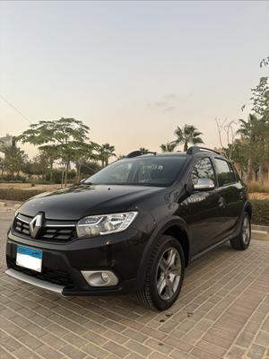 رينو سانديرو  ( ستيب  واى ) 2023