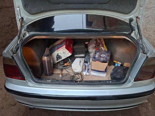 BMW 318 2002
