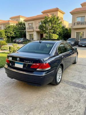BMW 740 2009