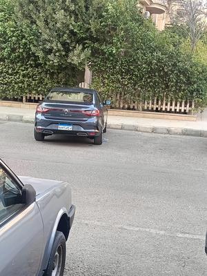 رينو ميجان 2022