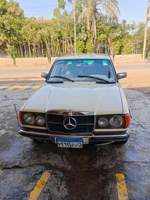 Mercedes 200 1982