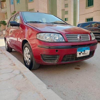 فيات بونتو 2011