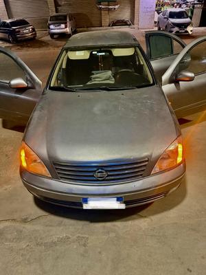 Nissan Sunny 2012